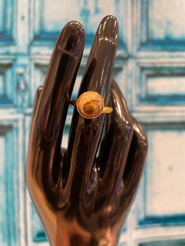 Jaspiskuvakivi terässormus