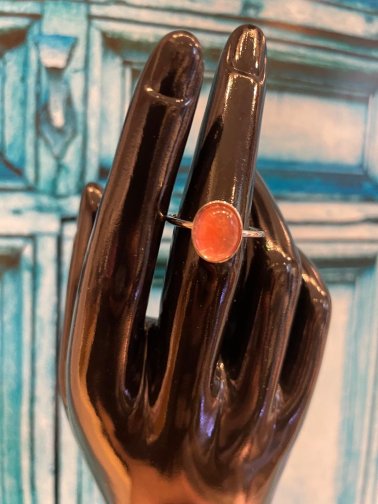 Kirsikkakvartsi terässormus