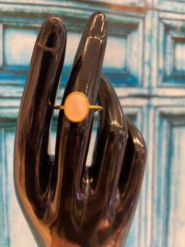 Ruusukvartsi terässormus