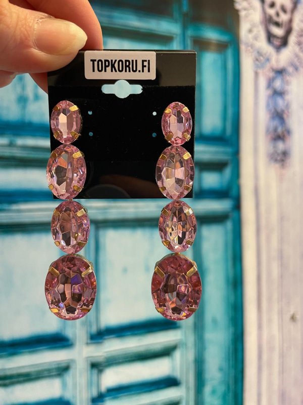 Juhlakorvakorut strasseilla