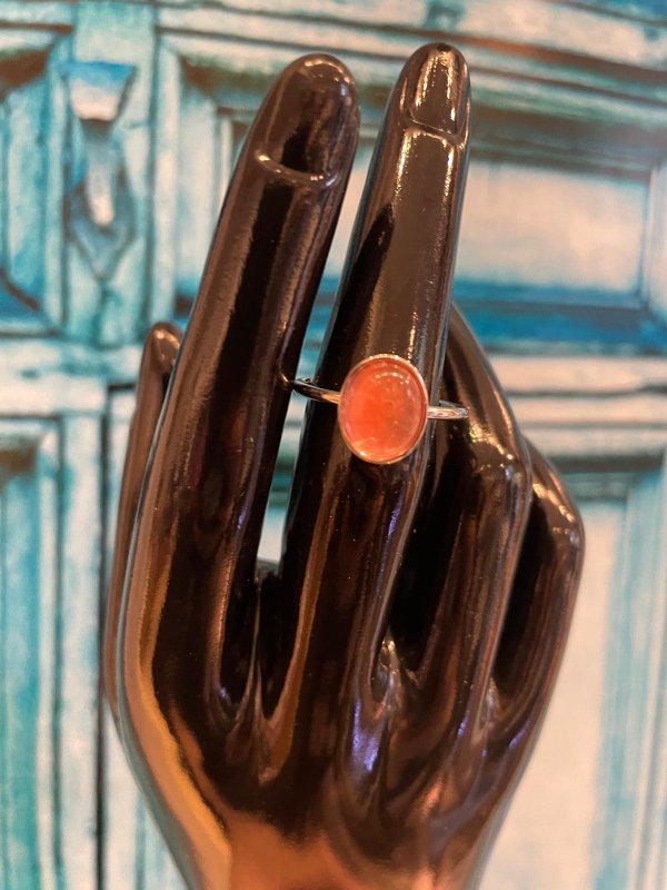 Kirsikkakvartsi terässormus