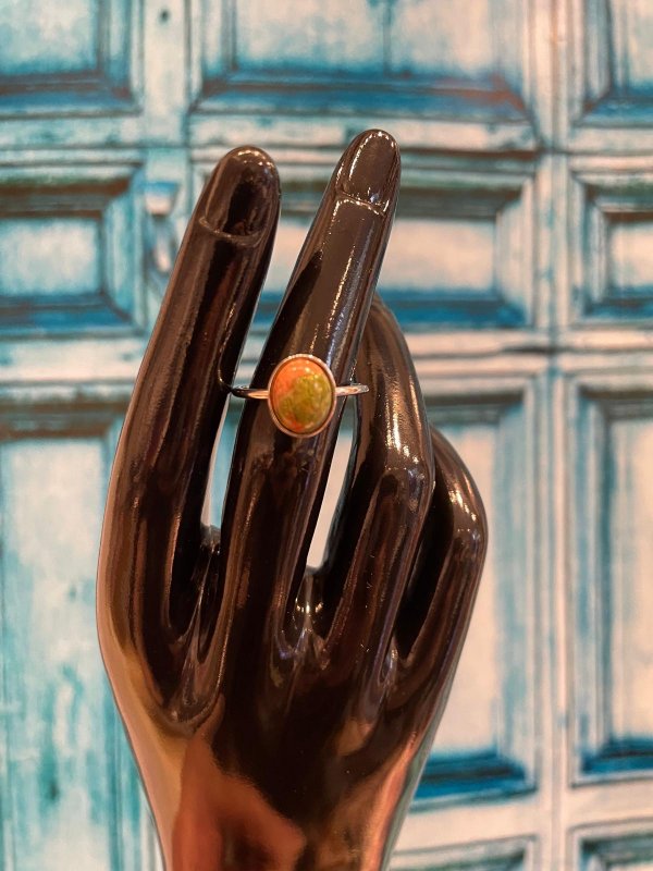 Unakiitti terässormua